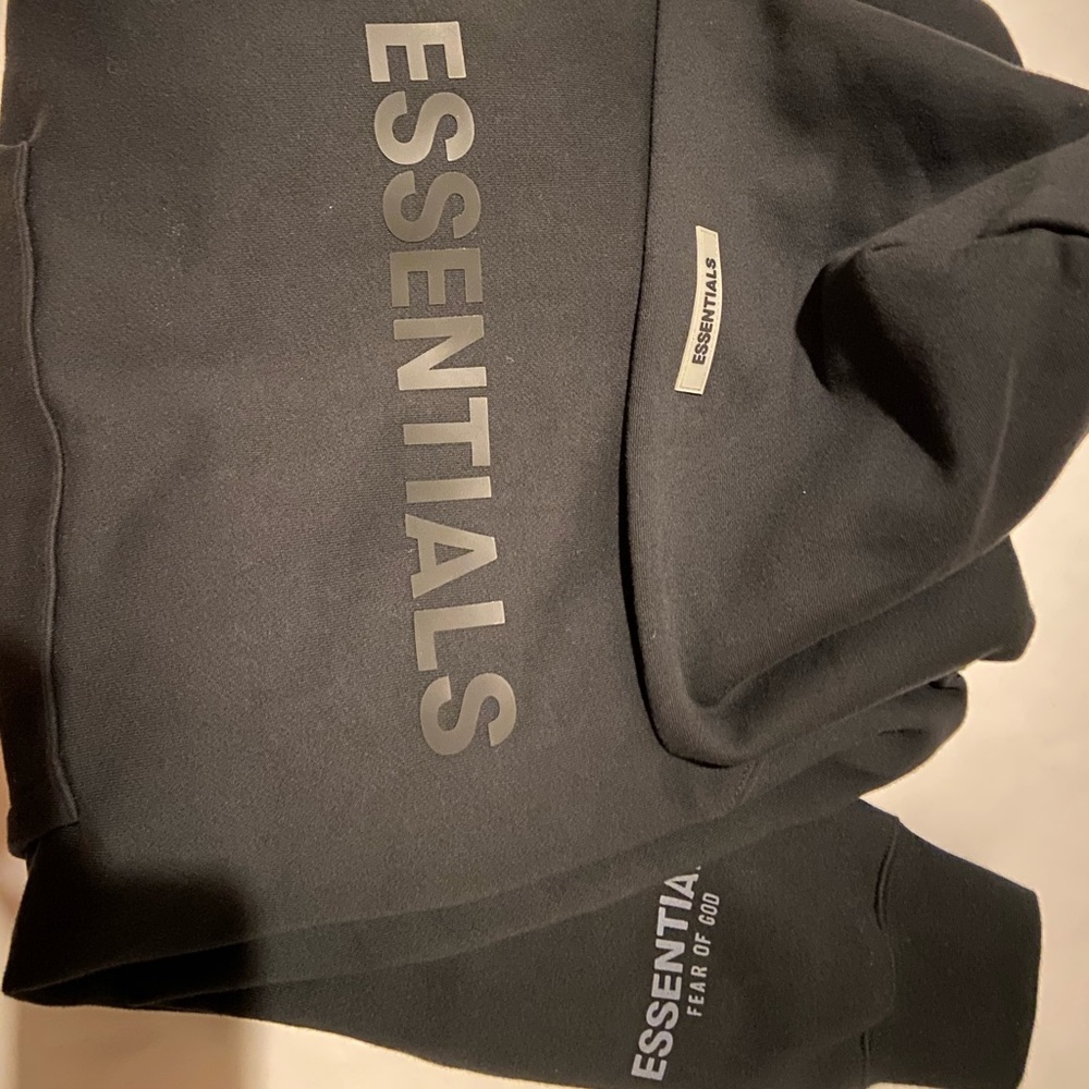 Fear of god essential hoodie all black 2020